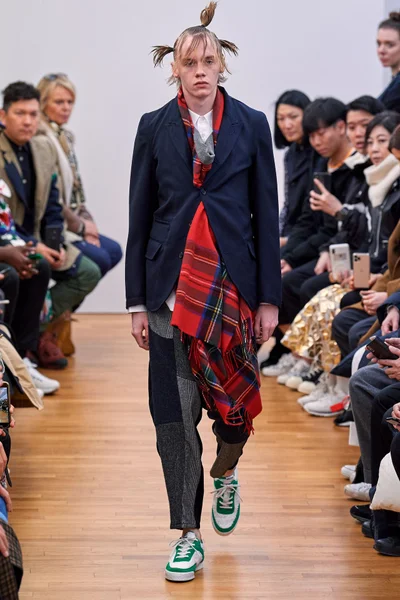 Look 33